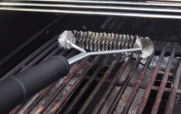 How to Clean a Barbecue Grill Brush