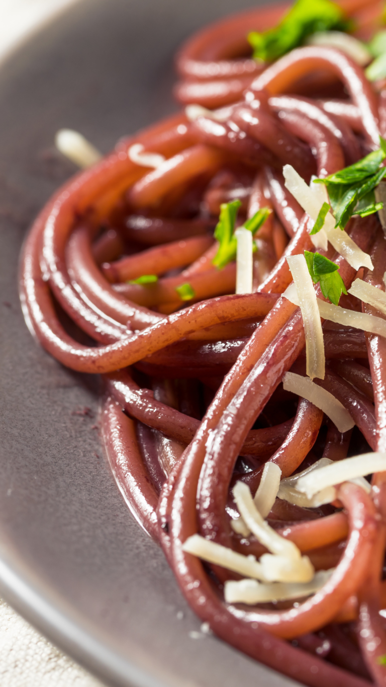 Romantic Red Wine Spaghetti for Valentine’s Day Dinner